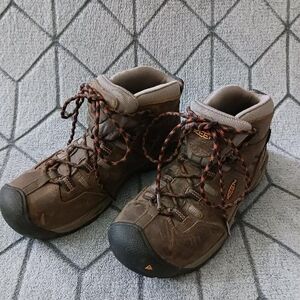 Keen Brown Hiking Boots